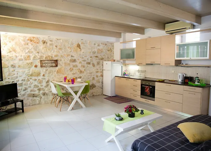 Apartment Ac Homes Christos *